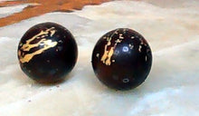 Load image into Gallery viewer, Mexican Hot Chocolate Bonbon (4 Pieces)
